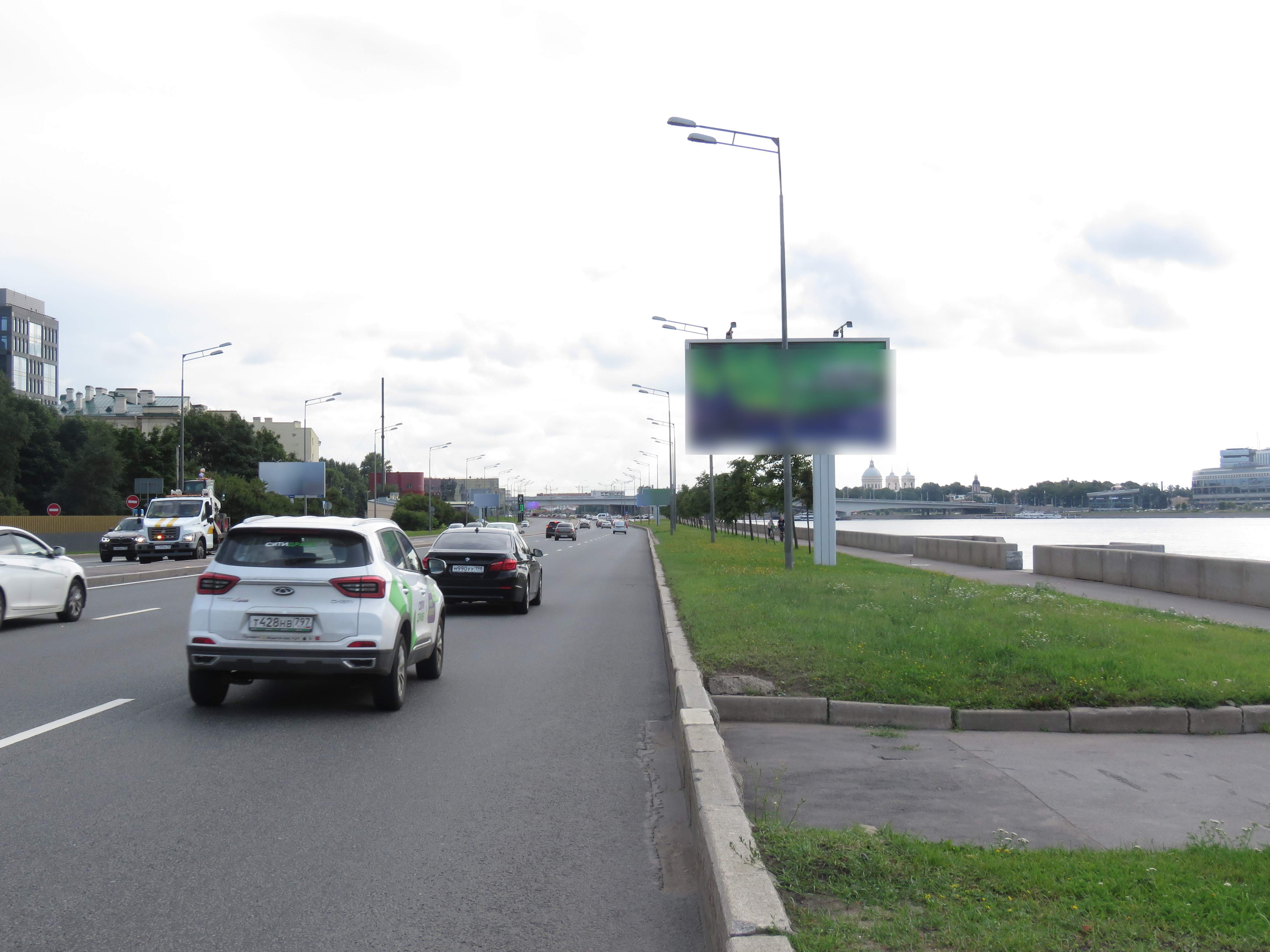 Фотография рекламного носителя, тип: Билборд 3x6, адрес: Малоохтинский пр-т., напротив с АЗС, Санкт-Петербург, Россия. Сторона А №106195