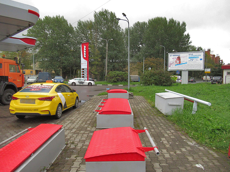 Фотография рекламного носителя, тип: Билборд 3x6, адрес: Кременчугская ул., д.9 Х Миргородская ул., Санкт-Петербург, Россия. Сторона A №169956