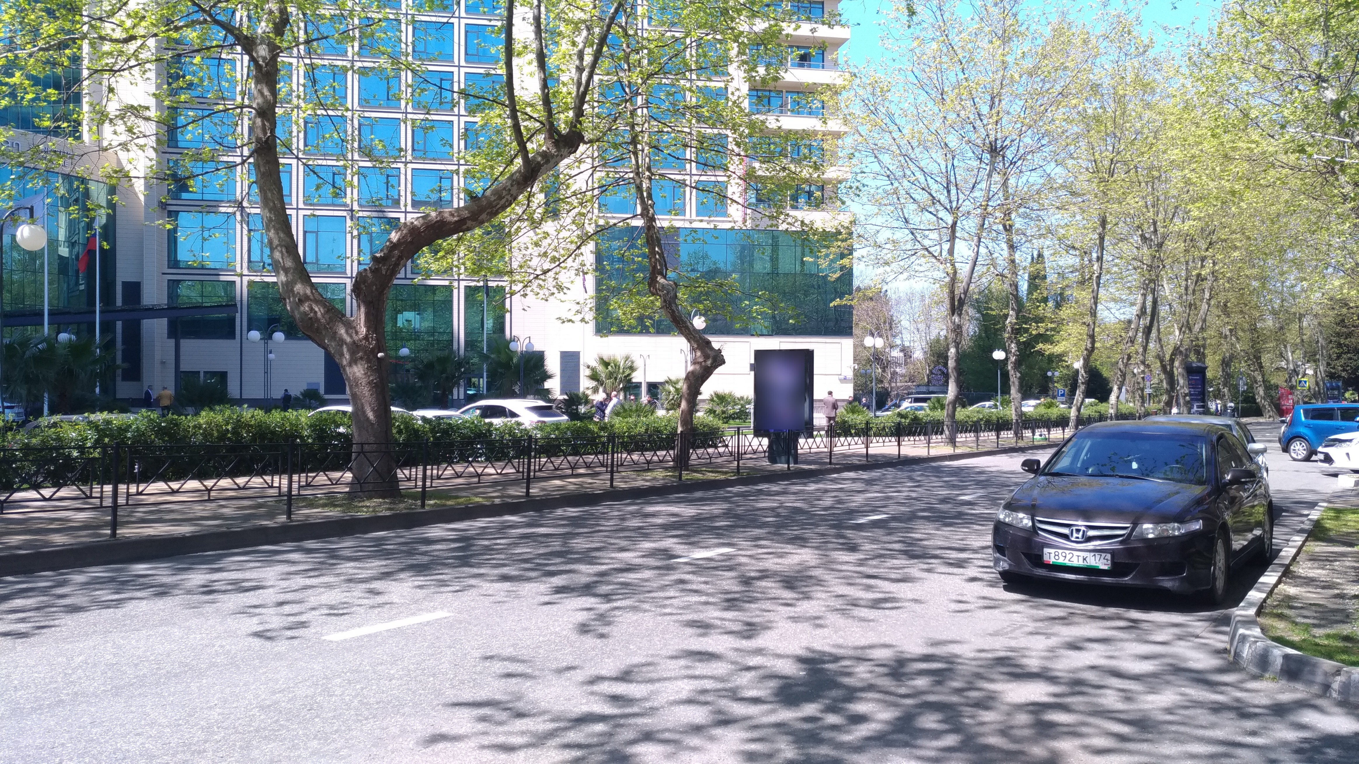 Фотография рекламного носителя, тип: Ситиформат 1.8x1.2, адрес: Орджоникидзе ул., д. 11А, поз.2, Сочи, Краснодарский край, Россия. Сторона Б №858321