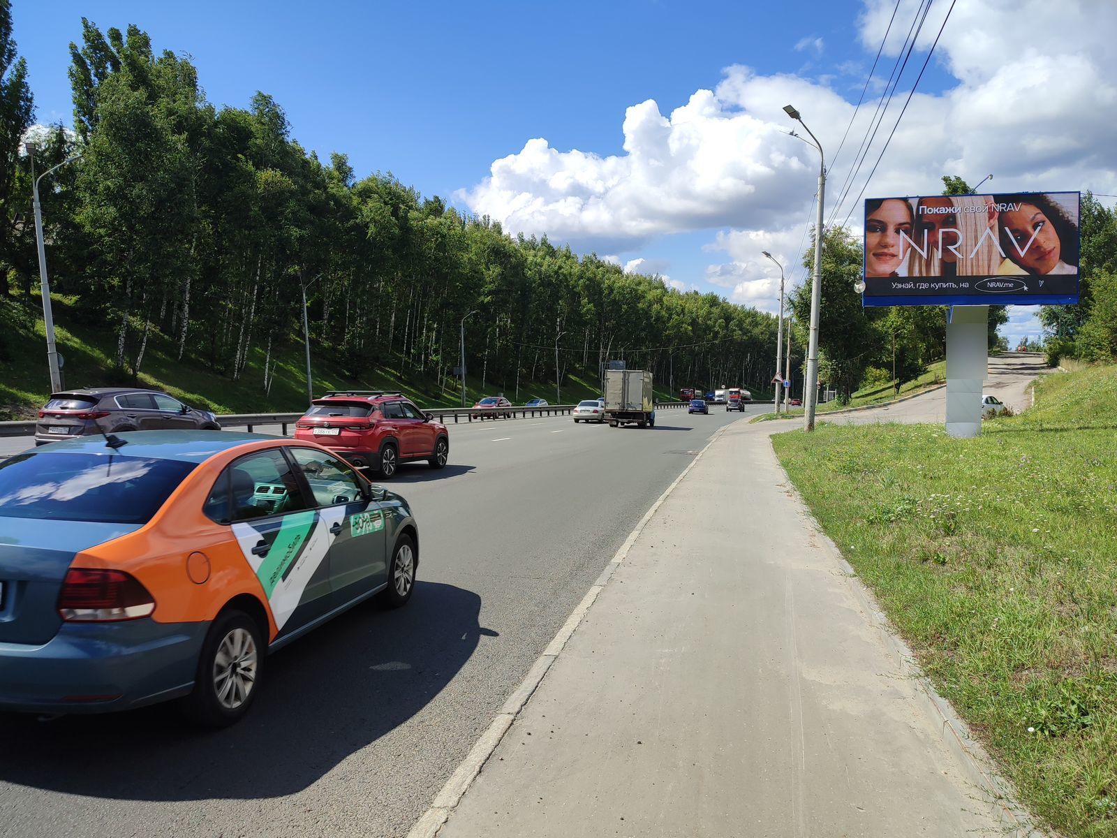 Фотография рекламного носителя, тип: Билборд 3x6, адрес: Ларина ул., съезд на Мызинский мост, Нижний Новгород, Нижегородская область, Россия. Сторона А1 №825266