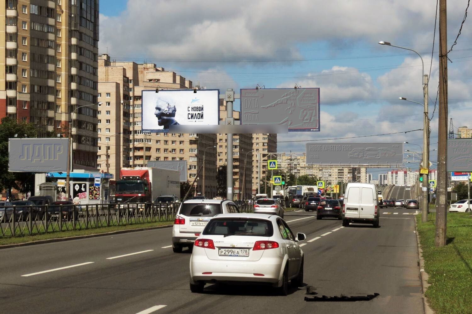 Фотография рекламного носителя, тип: Билборд 3x6, адрес: Российский пр-т., д.5 Х Товарищеский пр-т., Санкт-Петербург, Россия. Сторона А3 №120752