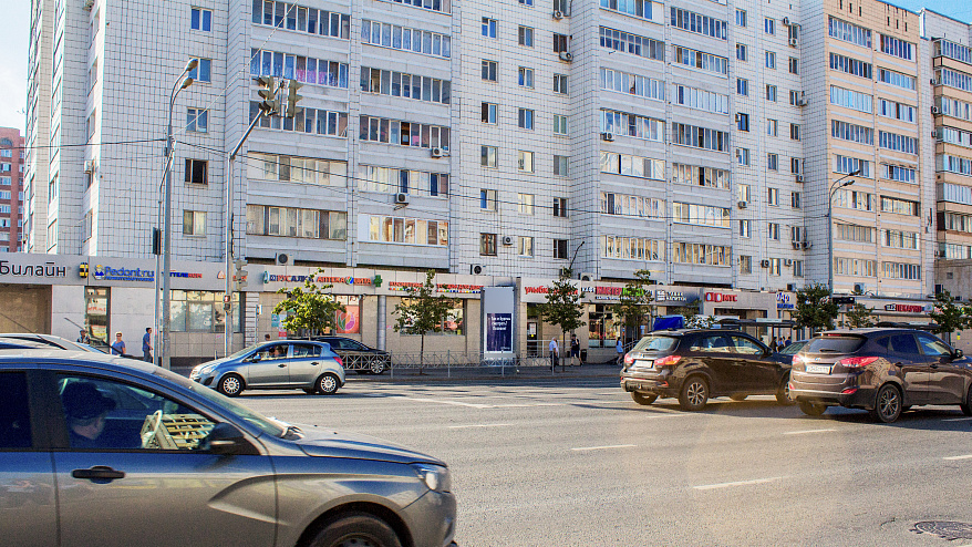 Фотография рекламного носителя, тип: Пиллар 3x1.4, адрес: Вишневского ул., д.14, поз.1, Казань, Республика Татарстан, Россия. Сторона B №685999