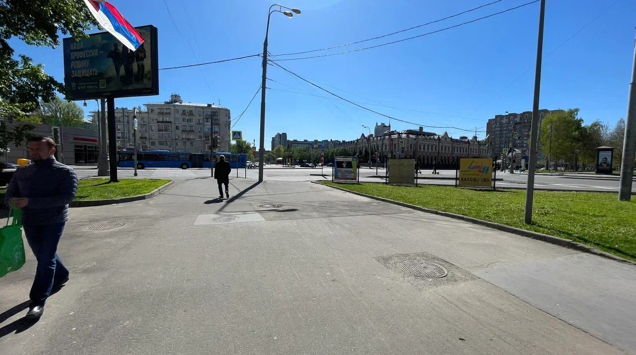 Фотография рекламного носителя, тип: Афиша 1.75x1.8, адрес: Нижегородская ул., д.1, стенд 1, Москва, Россия. Сторона B №865812