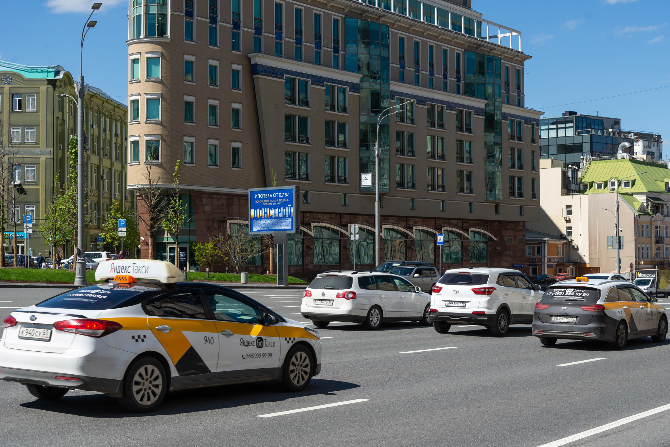 Фотография рекламного носителя, тип: Ситиборд 2.7x3.7, адрес: Садовая-Спасская ул., д.28, Москва, Россия. Сторона Б №639576