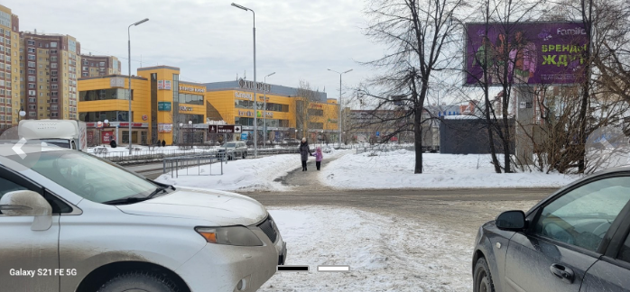 Фотография рекламного носителя, тип: Билборд 3x6, адрес: Валерии Гнаровской ул., д.9, поз.2, Тюмень, Тюменская область, Россия. Сторона A1-А3 №978726