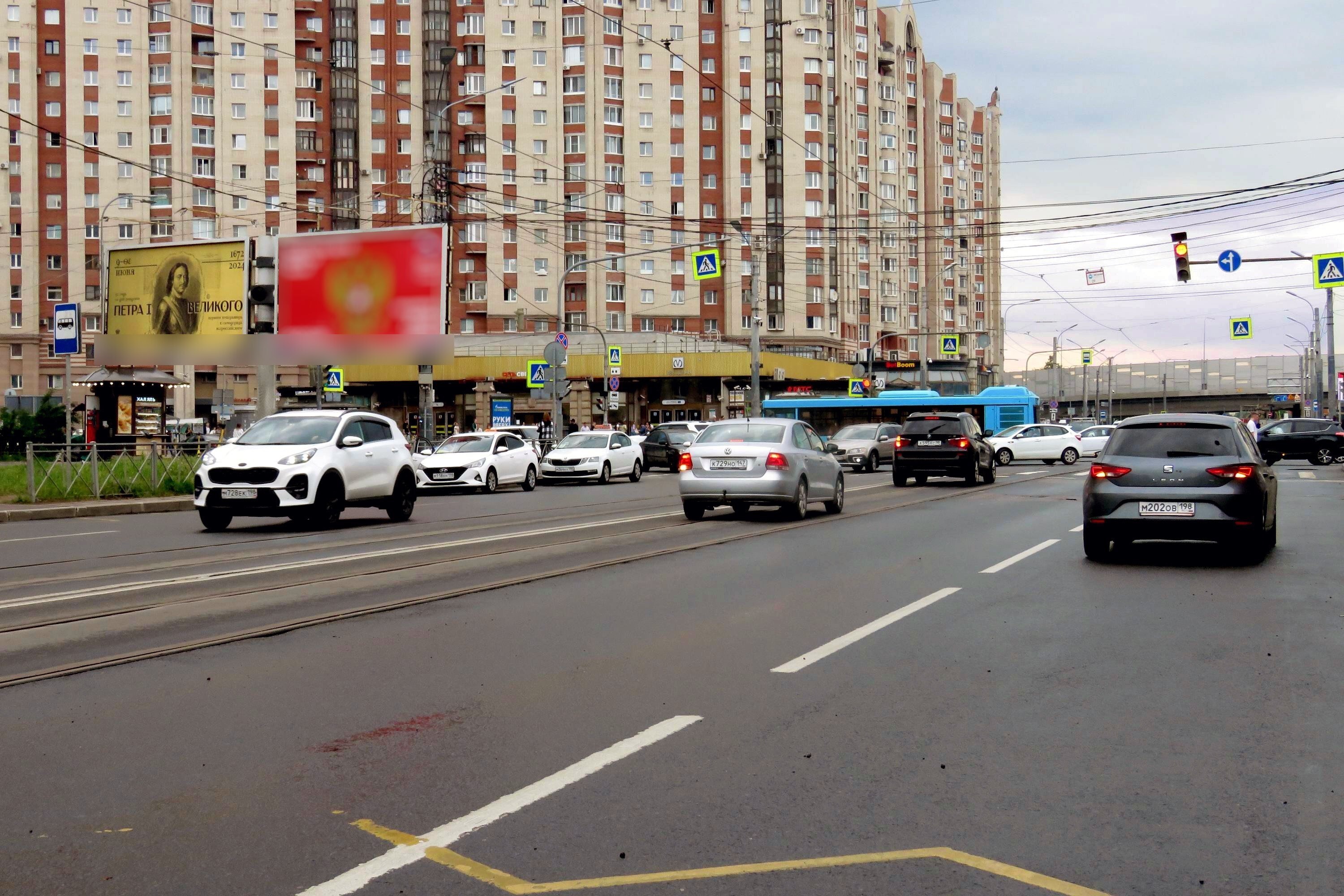 Фотография рекламного носителя, тип: Билборд 3x6, адрес: Ленсовета ул. Х Звездная ул., Санкт-Петербург, Россия. Сторона Б2 №702950