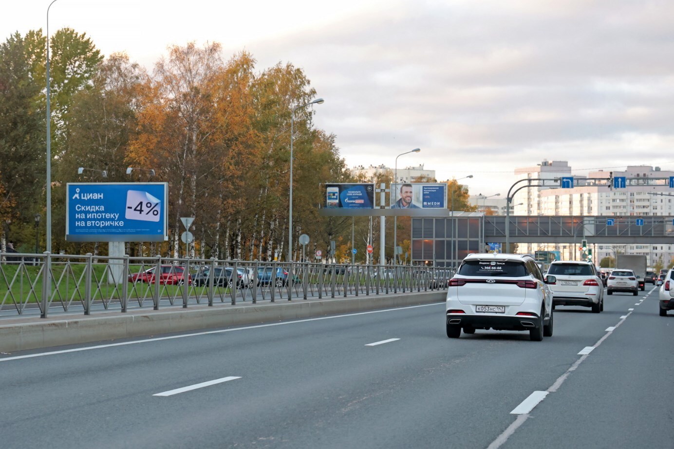 Фотография рекламного носителя, тип: Билборд 3x6, адрес: Приморское ш. Х Школьная ул., д.106, Санкт-Петербург, Россия. Сторона Б №105938