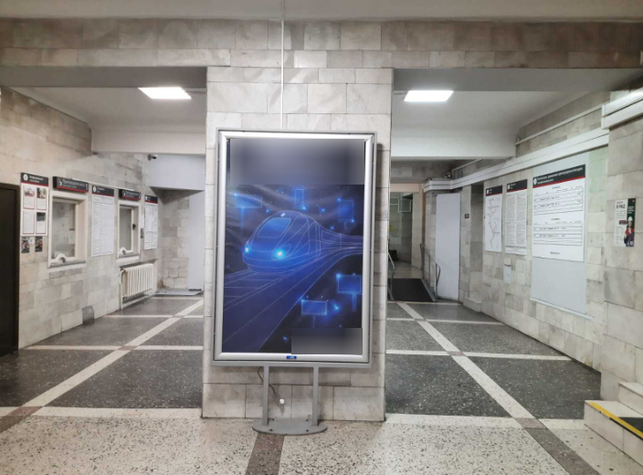 Фотография рекламного носителя, тип: Постер/баннер, адрес: ЖД вокзал «Кемерово», Кузнецкий пр-т., д.79, Кемерово, Кемеровская область, Россия. Сторона/вариант А №990810