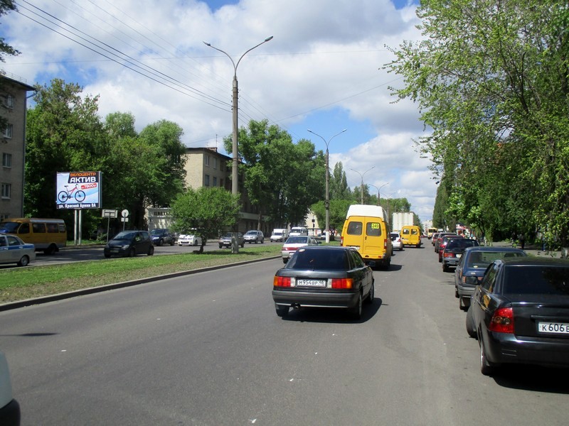 Фотография рекламного носителя, тип: Ситиборд 2.7x3.7, адрес: 50 лет Октября ул., д.4/7, Курск, Курская область, Россия. Сторона B №231606