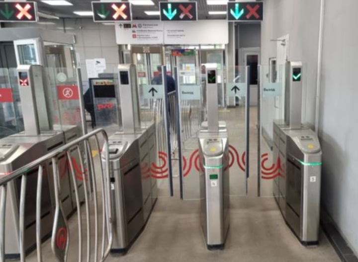 Фотография рекламного носителя, тип: Другой индор-формат, адрес: Станция метро «Верхние Котлы», линия Московское Центральное Кольцо, Москва, Россия. Сторона/вариант А №1326718