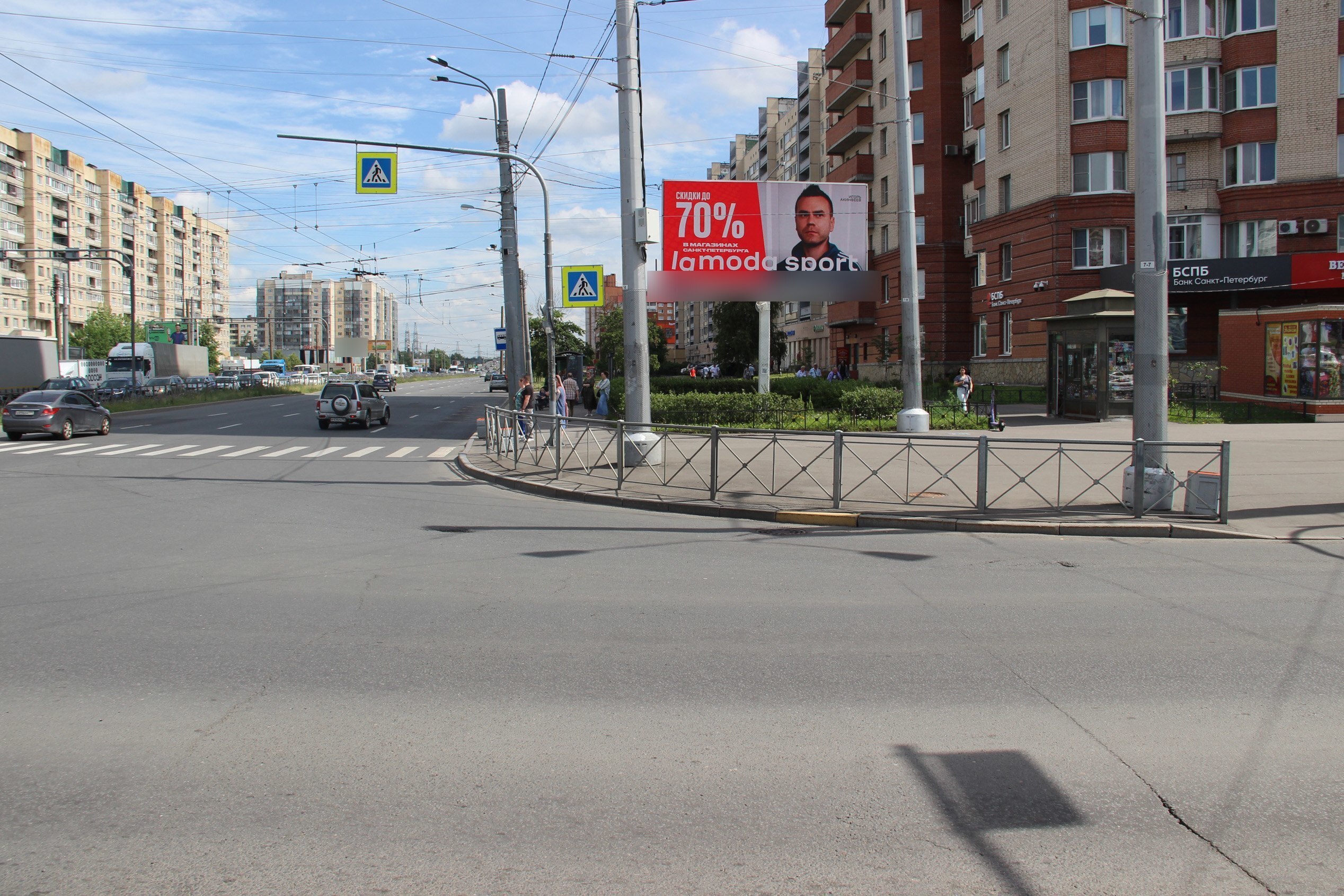 Фотография рекламного носителя, тип: Билборд 3x6, адрес: Косыгина пр-т. Х Наставников пр-т., д.19, Санкт-Петербург, Россия. Сторона А1 №719392