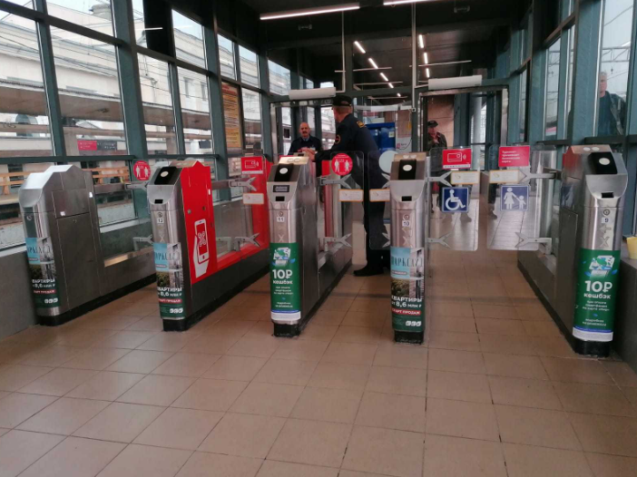 Фотография рекламного носителя, тип: Другой индор-формат, адрес: ЖД вокзал «Станция Москва-Курская МЦД-2», Земляной Вал ул., д.29, Москва, Россия. Сторона/вариант A №993836