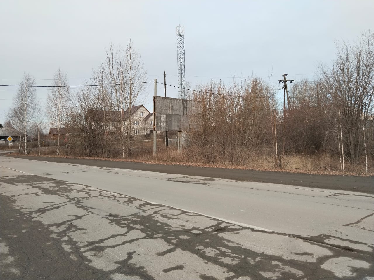 Фотография рекламного носителя, тип: Билборд 3x6, адрес: Абоимова ул., Краснотурьинск, Свердловская область, Россия. Сторона А №1397692