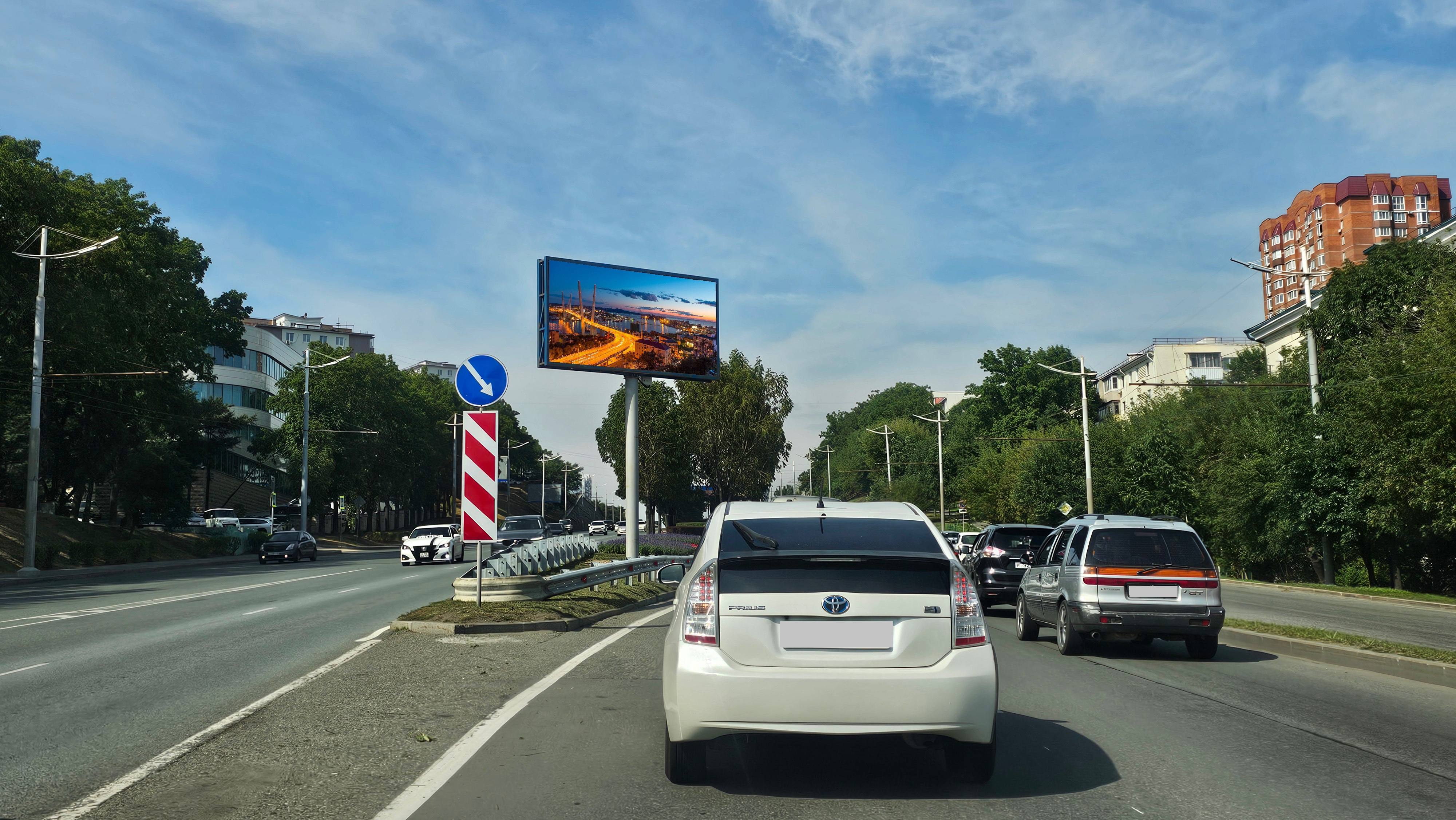 Фотография рекламного носителя, тип: Билборд 3x6, адрес: 100-лет Владивостоку ул., д.92, Владивосток, Приморский край, Россия. Сторона А1 №767169