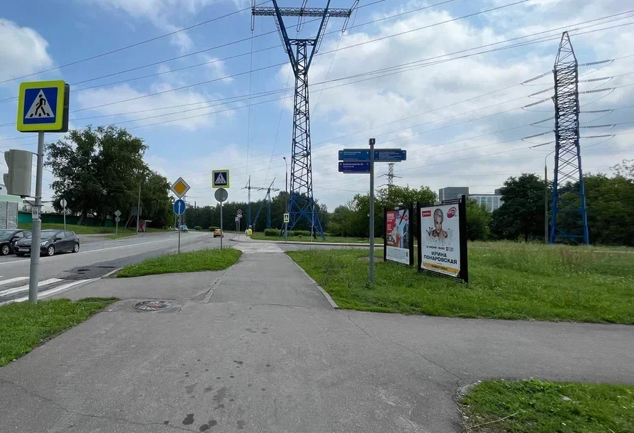 Фотография рекламного носителя, тип: Афиша 1.75x1.8, адрес: Кронштадтский б-р., ост.Нарвская ул., стенд 2, Москва, Россия. Сторона A №883216