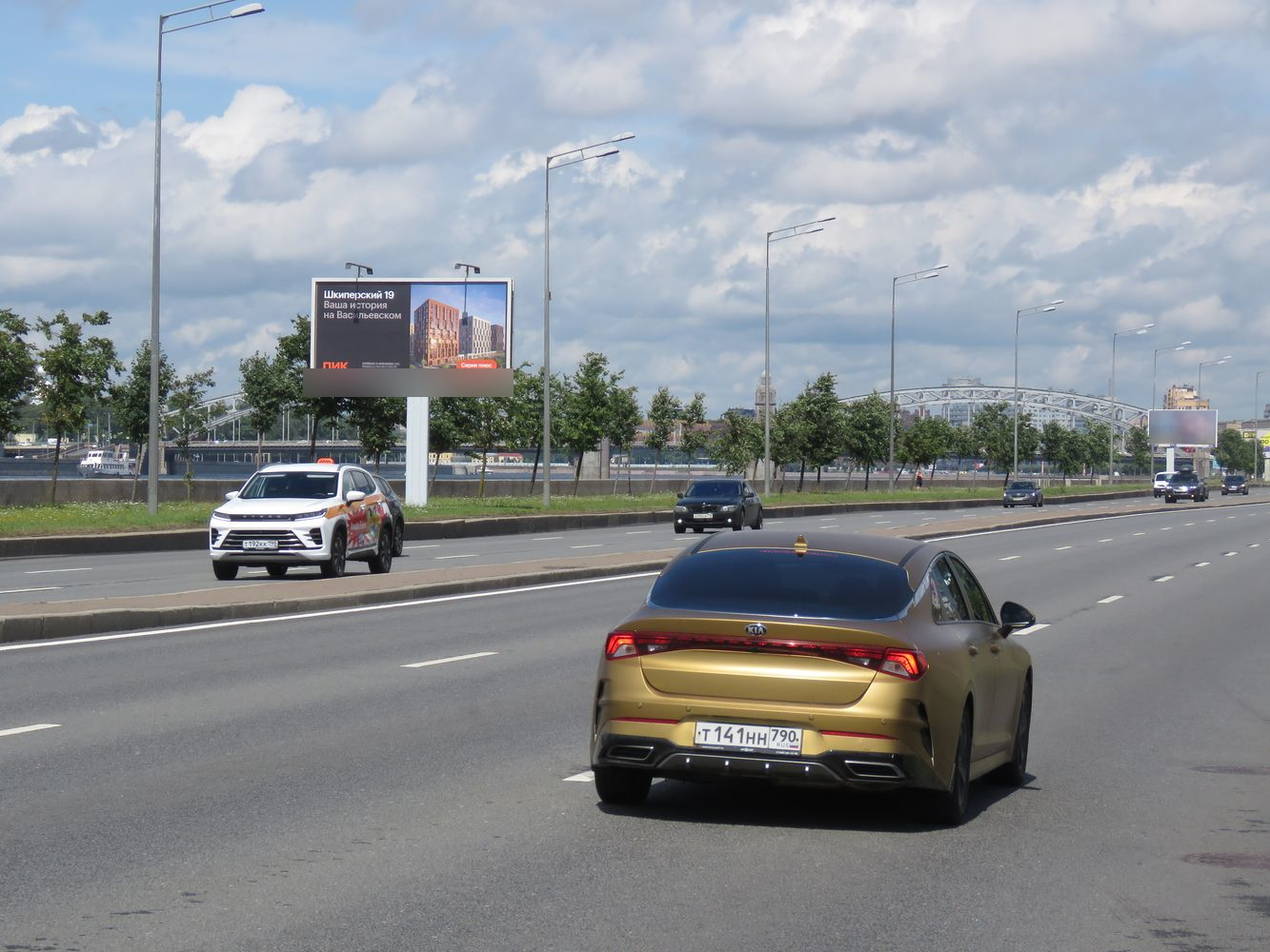 Фотография рекламного носителя, тип: Билборд 3x6, адрес: Малоохтинская наб. Х Малоохтинский пр-т., д.55, Санкт-Петербург, Россия. Сторона Б №673235