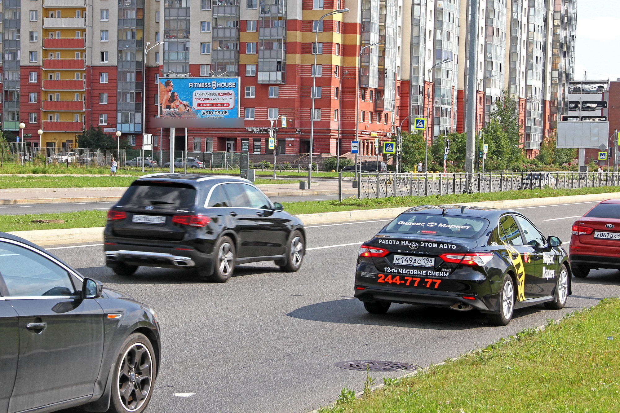 Фотография рекламного носителя, тип: Билборд 3x6, адрес: Парашютная ул. Х Долгоозёрная ул., д.28, Санкт-Петербург, Россия. Сторона Б №706933