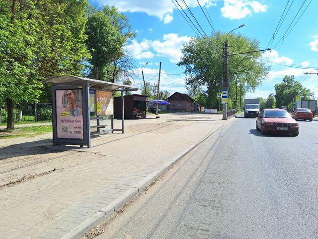 Фотография рекламного носителя, тип: Остановка 1.8x1.2, адрес: Тарутинская ул., д.70, Калуга, Калужская область, Россия. Сторона B1-B5 №806321