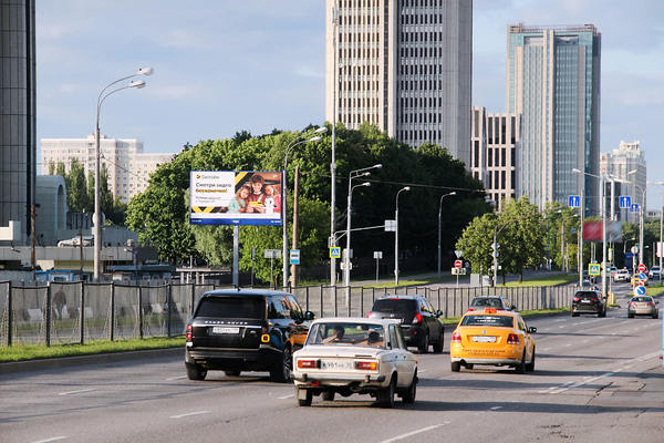 Фотография рекламного носителя, тип: Билборд 3x6, адрес: Вернадского пр-т., д.12, стр.Б, Москва, Россия. Сторона Б1 №100683