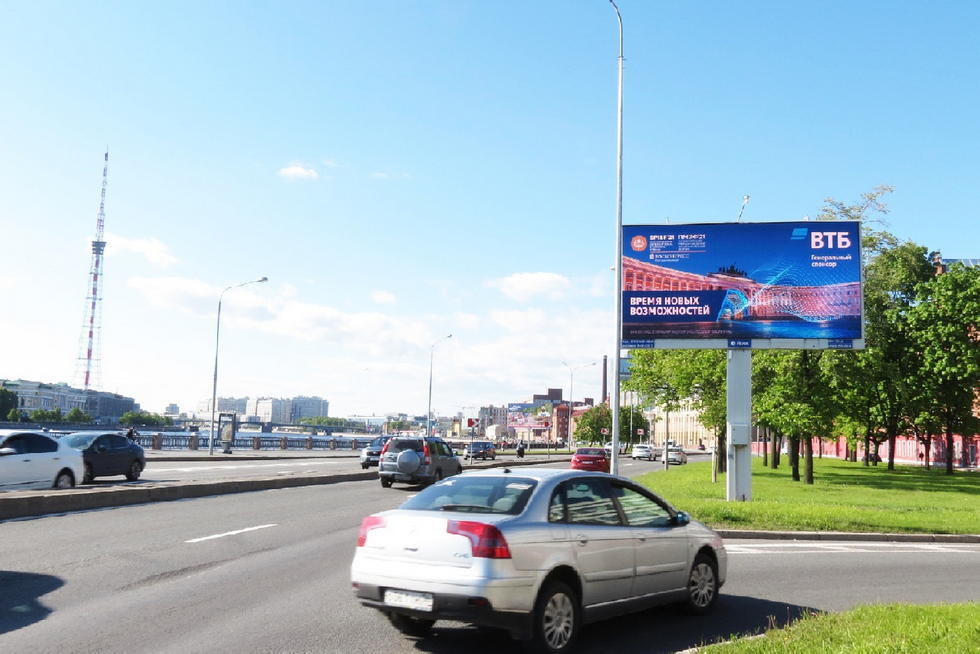Фотография рекламного носителя, тип: Билборд 3x6, адрес: Выборгская наб., д.37 X Смолячкова ул., Санкт-Петербург, Россия. Сторона А1 №118704