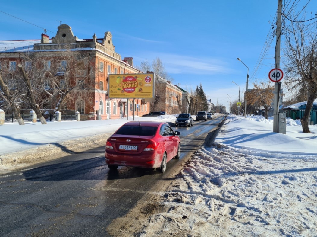 Фотография рекламного носителя, тип: Билборд 3x6, адрес: 20 лет РККА ул., д.9, Омск, Омская область, Россия. Сторона В №1010023