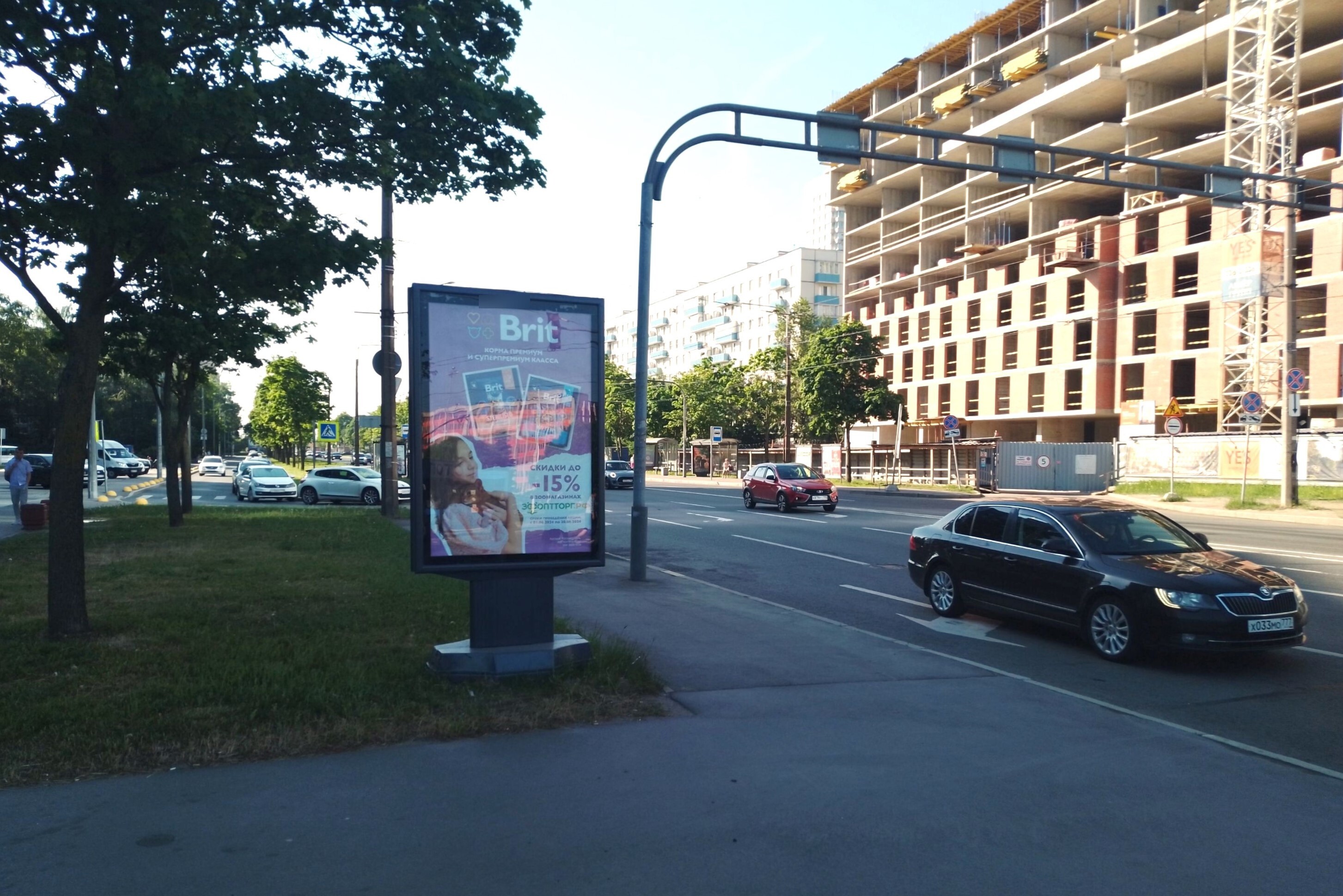 Фотография рекламного носителя, тип: Ситиформат 1.8x1.2, адрес: Краснопутиловская ул. / Конституции пл., д.7, поз.2, Санкт-Петербург, Россия. Сторона Б №775966