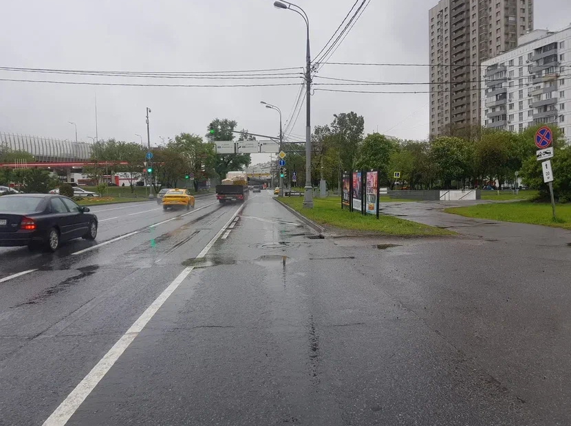 Фотография рекламного носителя, тип: Афиша 1.75x1.8, адрес: Тульская Малая ул., д.59, стенд 3, Москва, Россия. Сторона A №883931