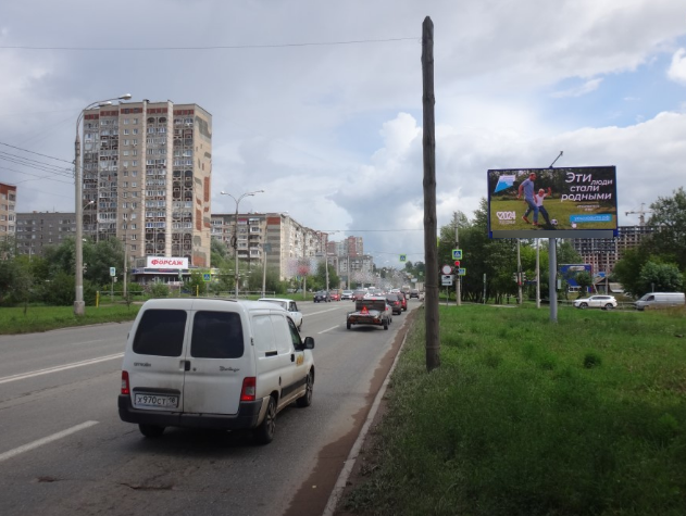 Фотография рекламного носителя, тип: Билборд 3x6, адрес: Чугуевского ул. Х Красноармейской ул., поз.1, Ижевск, Республика Удмуртия, Россия. Сторона А1 №1327999