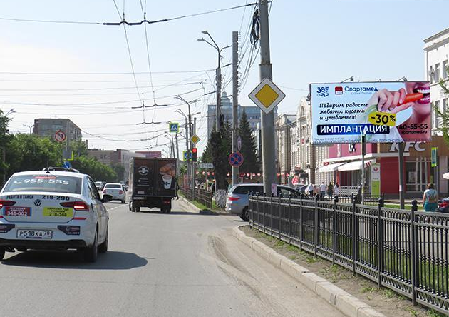 Фотография рекламного носителя, тип: Билборд 3x6, адрес: К. Маркса пр-т. х Потанина ул., поз.1, Омск, Омская область, Россия. Сторона А №850754