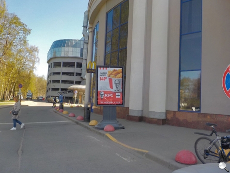 Фотография рекламного носителя, тип: Ситиформат 1.8x1.2, адрес: Большевиков пр-т., д.18, Санкт-Петербург, Россия. Сторона А1-A4 №165446