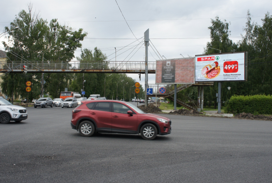 Фотография рекламного носителя, тип: Билборд 3x6, адрес: Магистральная ул. Х Победы пр-т., ТЦ "Атолл", поз.1, Кстово, Нижегородская область, Россия. Сторона А1-А10 №680512