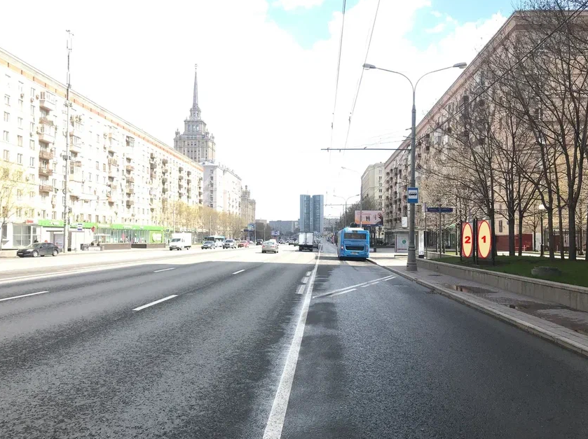 Фотография рекламного носителя, тип: Афиша 1.75x1.8, адрес: Кутузовский пр-т., д.9, стенд 1, Москва, Россия. Сторона A №865331