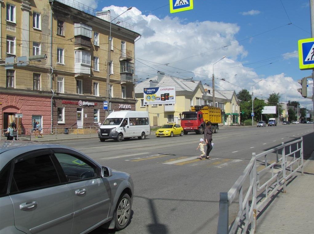 Фотография рекламного носителя, тип: Билборд 3x6, адрес: Космонавтов ул. X Фрунзе ул., Нижний Тагил, Свердловская область, Россия. Сторона Б №1328669