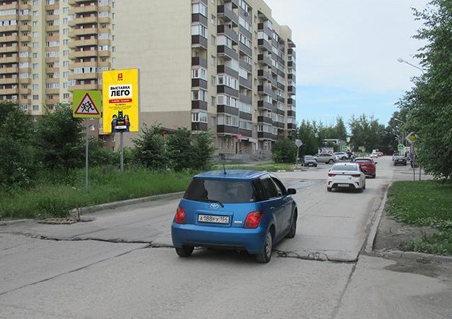 Фотография рекламного носителя, тип: Билборд 2x3, адрес: Виктора Уса ул. Х Петухова ул., 12/5, Новосибирск, Новосибирская область, Россия. Сторона Б №1329389