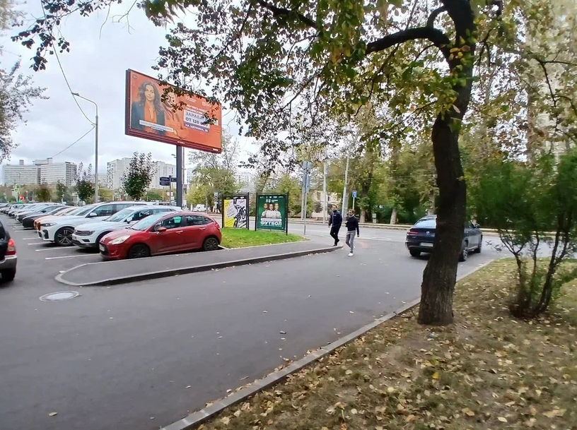 Фотография рекламного носителя, тип: Афиша 1.75x1.8, адрес: Загородное ш., д.15, стенд 1, Москва, Россия. Сторона B №865198