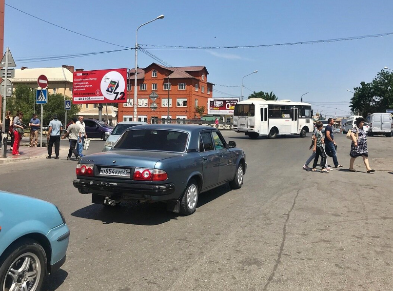 Фотография рекламного носителя, тип: Билборд 3x6, адрес: Белогородская ул., д.5, Астрахань, Астраханская область, Россия. Сторона В №1419259