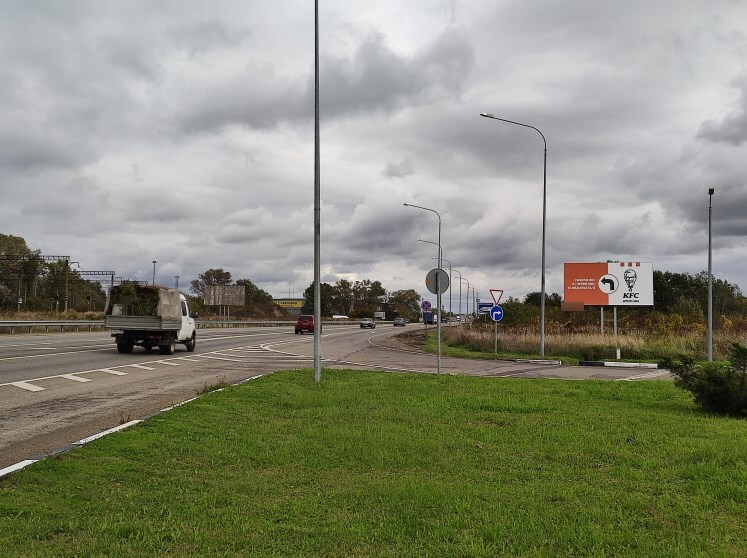 Фотография рекламного носителя, тип: Билборд 3x6, адрес: М-4 «Дон» а/д, 1386 670м, Краснодарский край, Россия. Сторона А №1337031