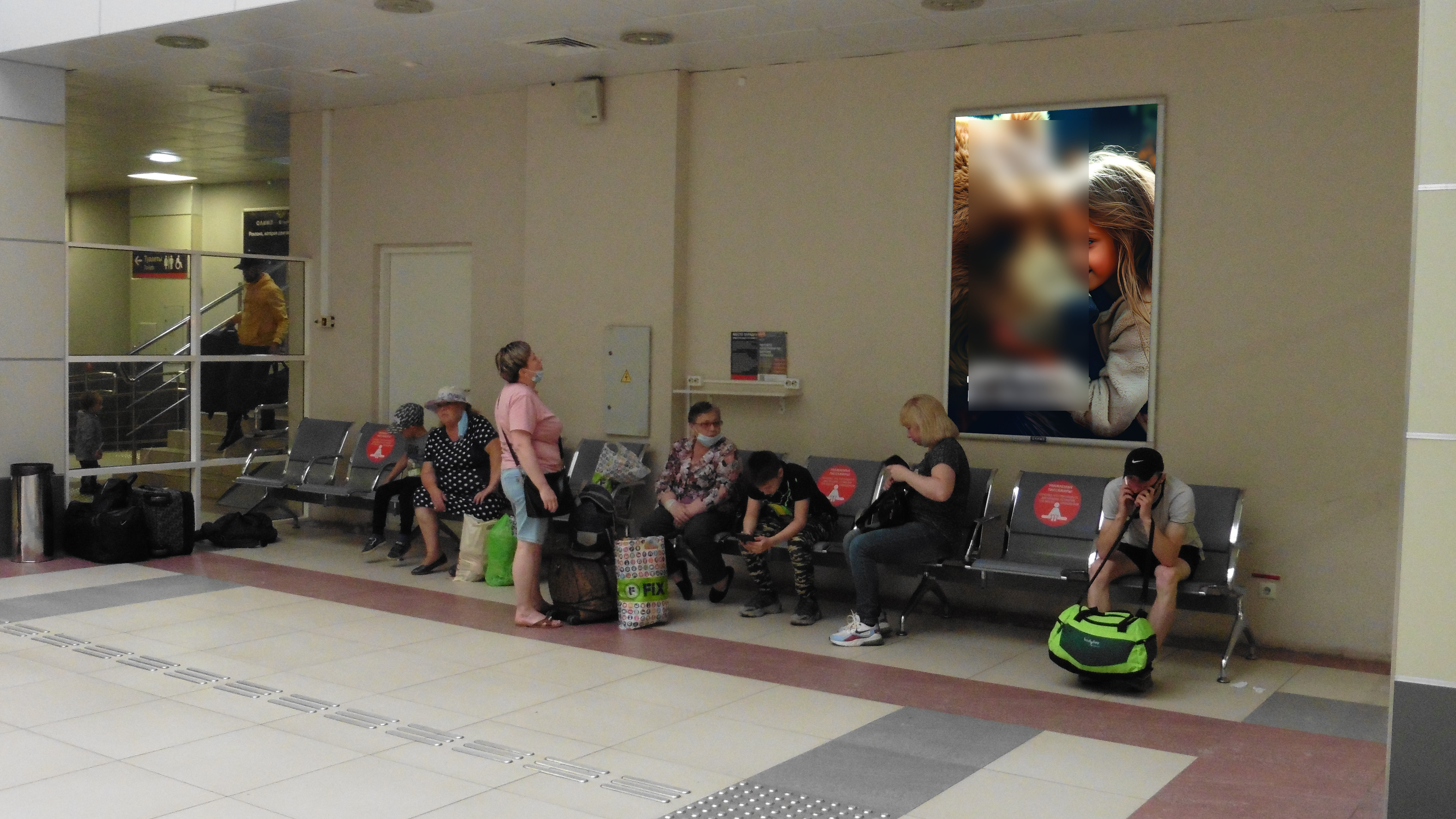 Фотография рекламного носителя, тип: Постер/баннер, адрес: ЖД вокзал «Казань», Воровского ул., д.33, Казань, Республика Татарстан, Россия. Сторона/вариант А №990765