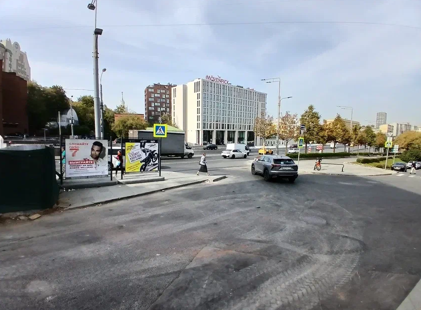 Фотография рекламного носителя, тип: Афиша 1.75x1.8, адрес: Земляной Вал ул., д.76, стенд 1, Москва, Россия. Сторона B №1381425