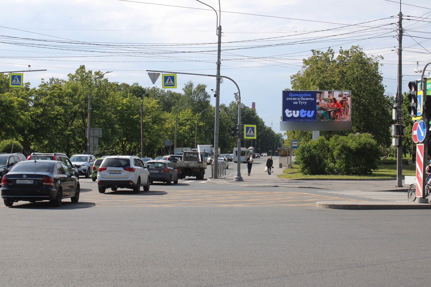 Фотография рекламного носителя, тип: Билборд 3x6, адрес: Полюстровский пр-т., д.7 Х Пискаревский пр-т., Санкт-Петербург, Россия. Сторона А1 №120425