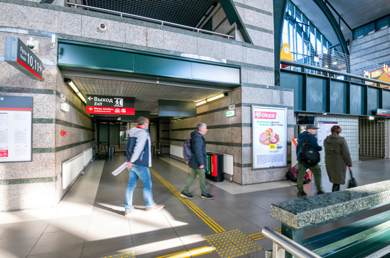 Фотография рекламного носителя, тип: Постер/баннер, адрес: ЖД вокзал «Ладожский», Заневский пр-т., д.73, Санкт-Петербург, Россия. Сторона/вариант А №991145