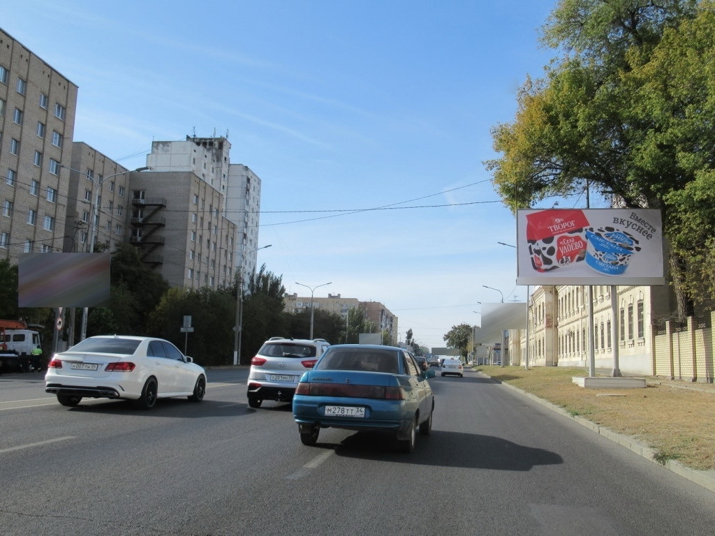 Фотография рекламного носителя, тип: Билборд 3x6, адрес: Рокоссовского ул., д.117, Волгоград, Волгоградская область, Россия. Сторона А №111261