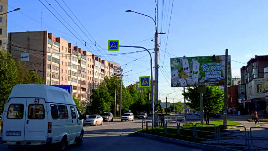 Фотография рекламного носителя, тип: Билборд 3x6, адрес: Октября пр-т., д.56 Х Жуковского ул., Миасс, Челябинская область, Россия. Сторона A №200365