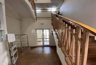 Фотография рекламного носителя, тип: Лайтбокс, адрес: Бизнес-центр «Чайка Плаза 8», Сретенка ул., д.12, Москва, Россия. Сторона/вариант №830986