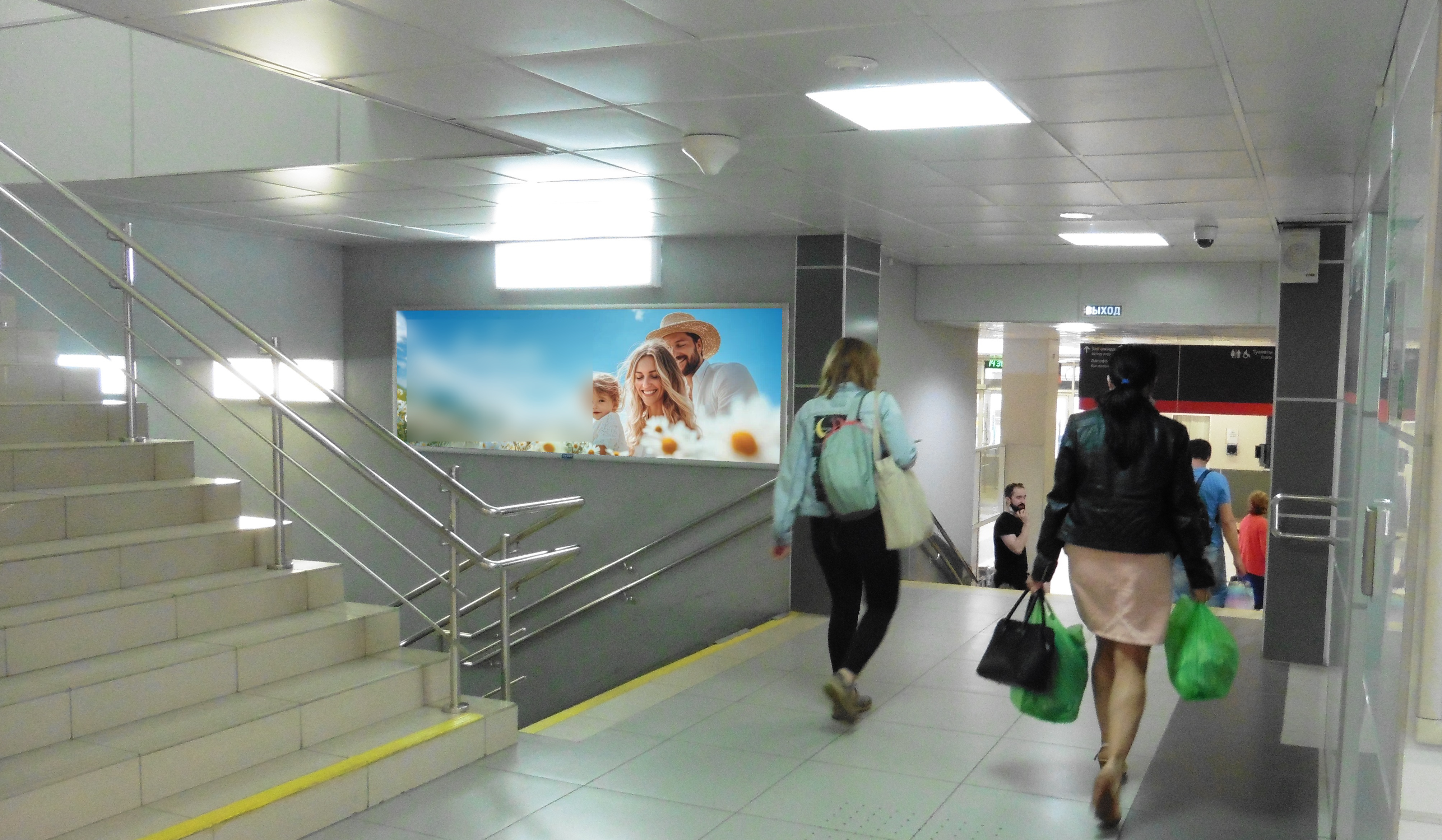 Фотография рекламного носителя, тип: Постер/баннер, адрес: ЖД вокзал «Казань», Воровского ул., д.33, Казань, Республика Татарстан, Россия. Сторона/вариант А №990774