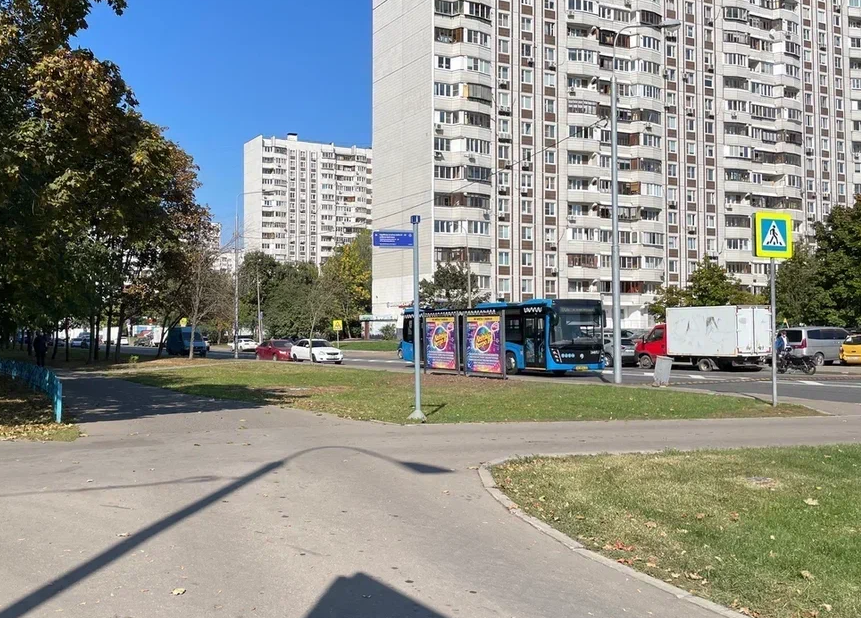 Фотография рекламного носителя, тип: Афиша 1.75x1.8, адрес: Братеевская ул., д.39/12, стенд 1, Москва, Россия. Сторона B №1381025