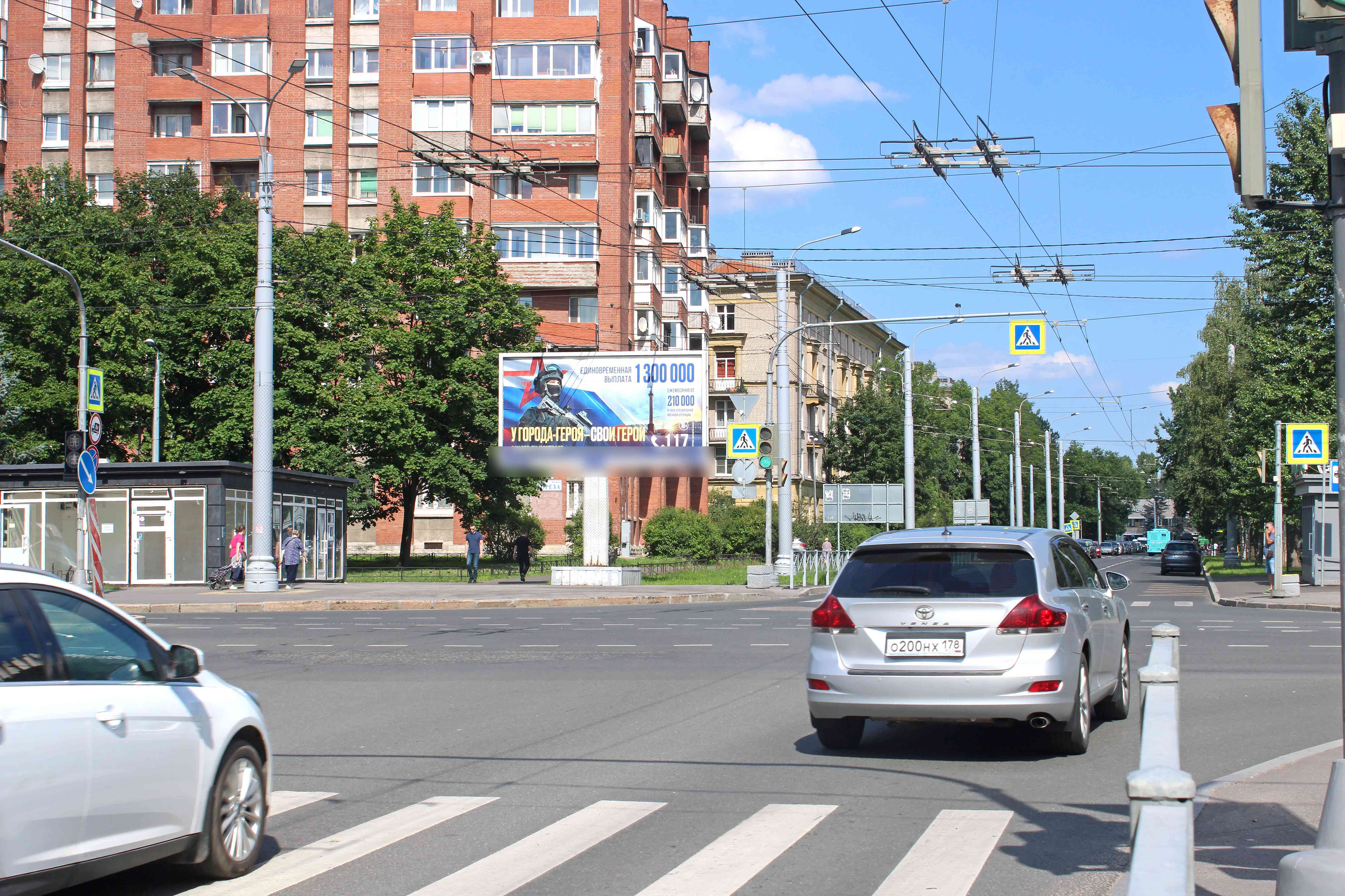 Фотография рекламного носителя, тип: Билборд 3x6, адрес: Курчатова ул. Х Тореза пр-т., д.33, Санкт-Петербург, Россия. Сторона Б №673229