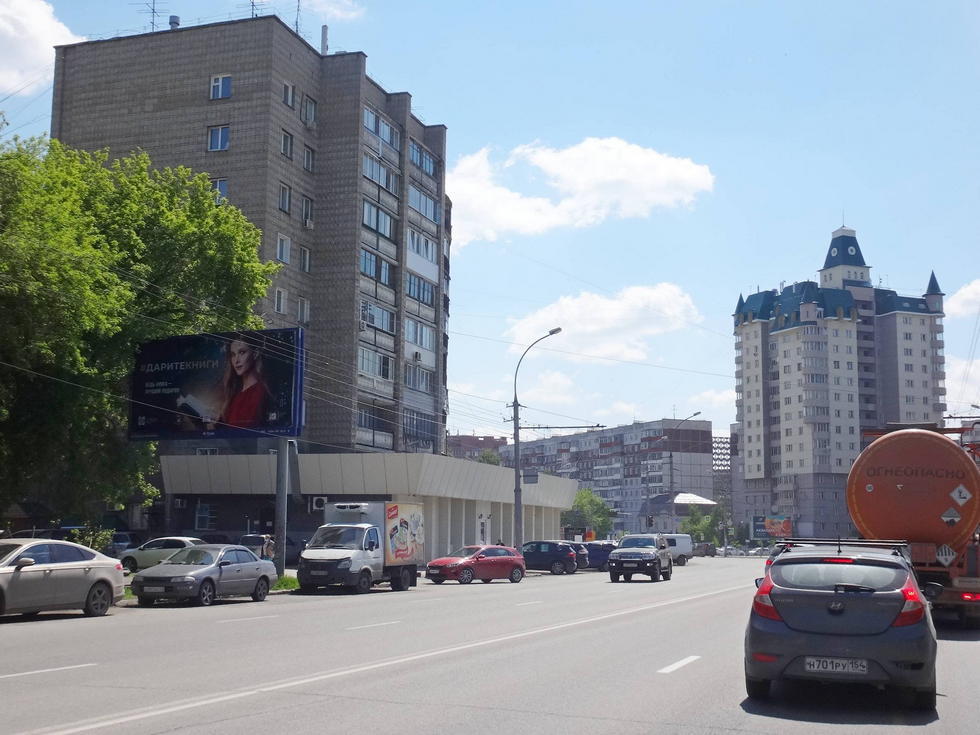 Фотография рекламного носителя, тип: Билборд 3x6, адрес: Жуковского ул., д.121, Новосибирск, Новосибирская область, Россия. Сторона Б №124732