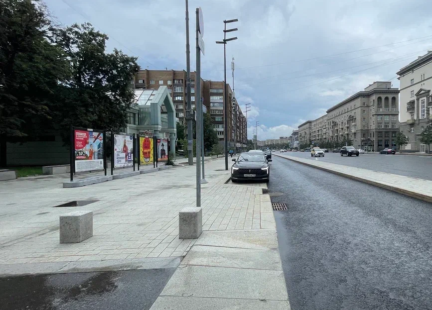 Фотография рекламного носителя, тип: Афиша 1.75x1.8, адрес: Большая Дорогомиловская ул., д.10, поз.1, стенд 3, Москва, Россия. Сторона A №886554