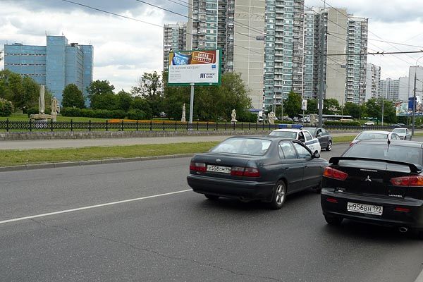 Фотография рекламного носителя, тип: Билборд 3x6, адрес: Рублевское ш., д.44, Москва, Россия. Сторона B №65860